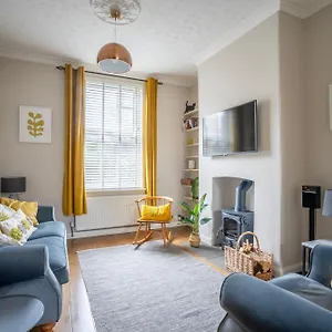 3 Darnborough Street York